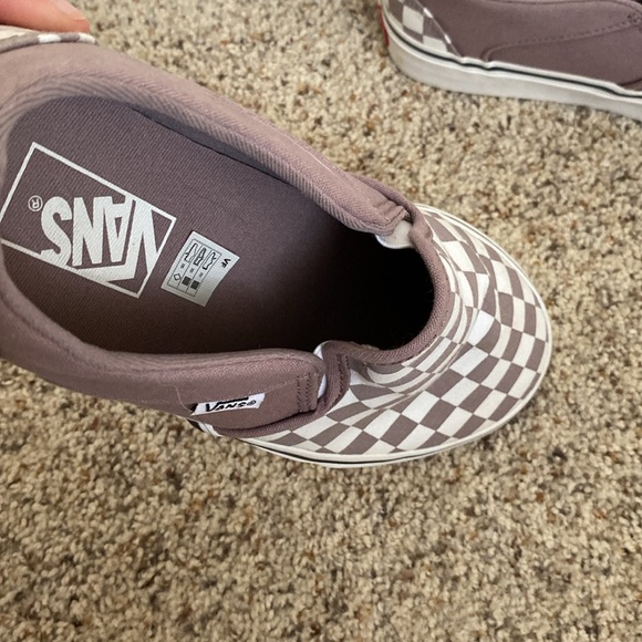 Wore them once and they did not fit asking for $36 but willing to go lower - Picture 2 of 4